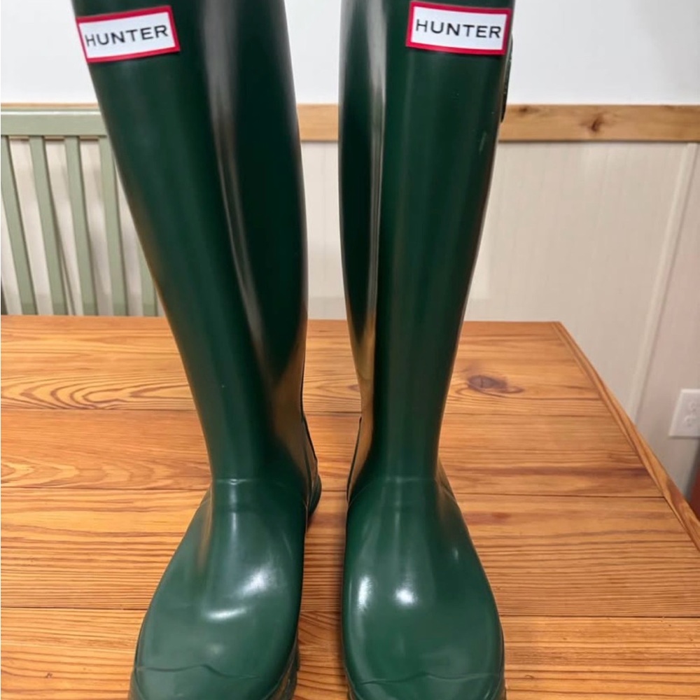 Hunter Tall Gloss Green Rain Boots